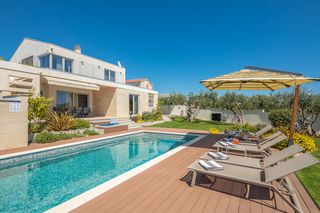 Villa Petar Dalmatia Olivers Travels 01