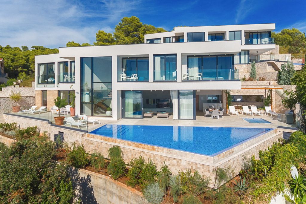 Villa Rozo Hvar Olivers Travels 01