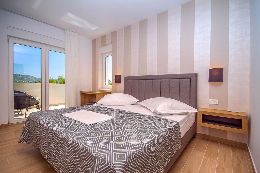 Villa Cetina Dalmatia Olivers Travels 4 01