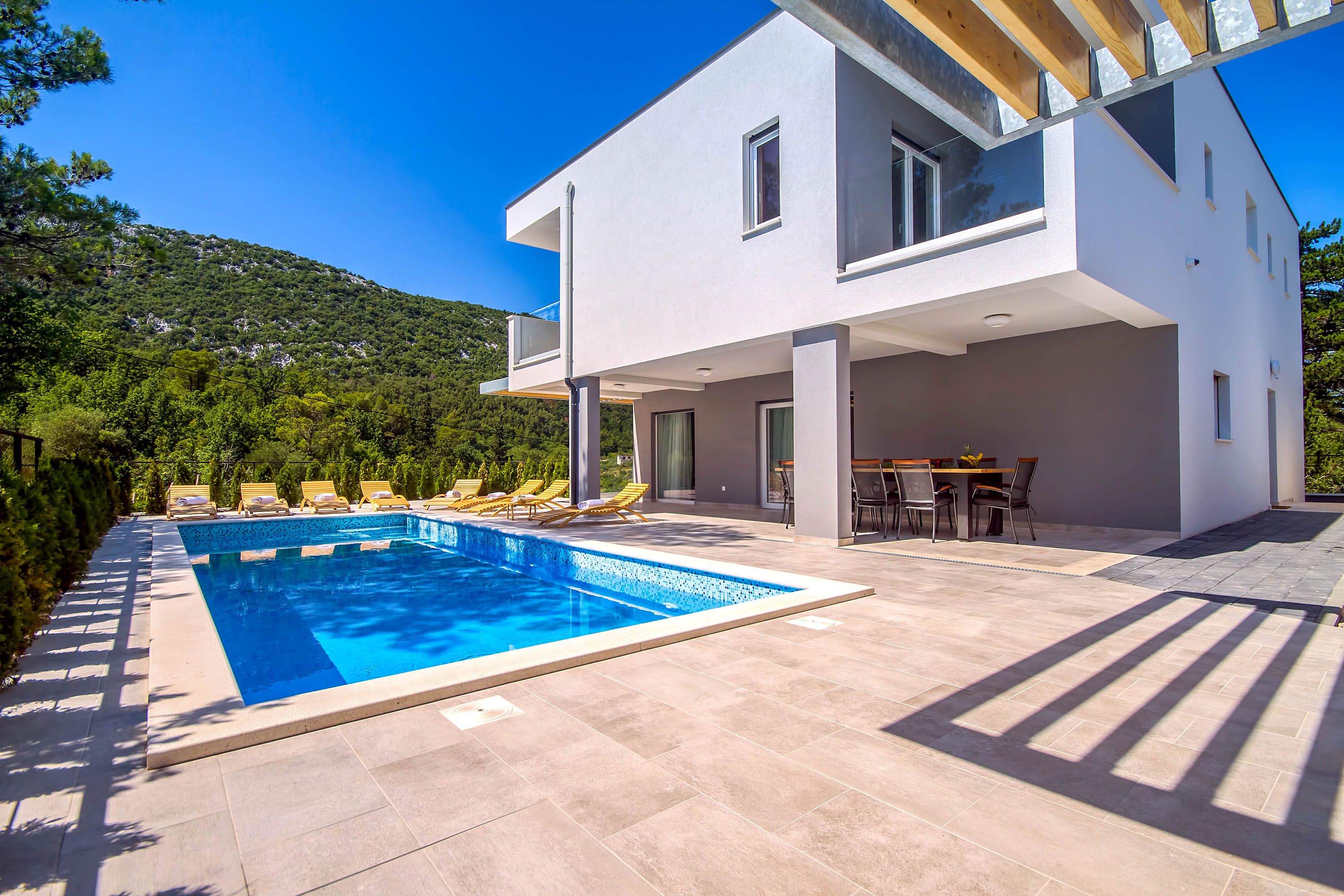 Villa Cetina