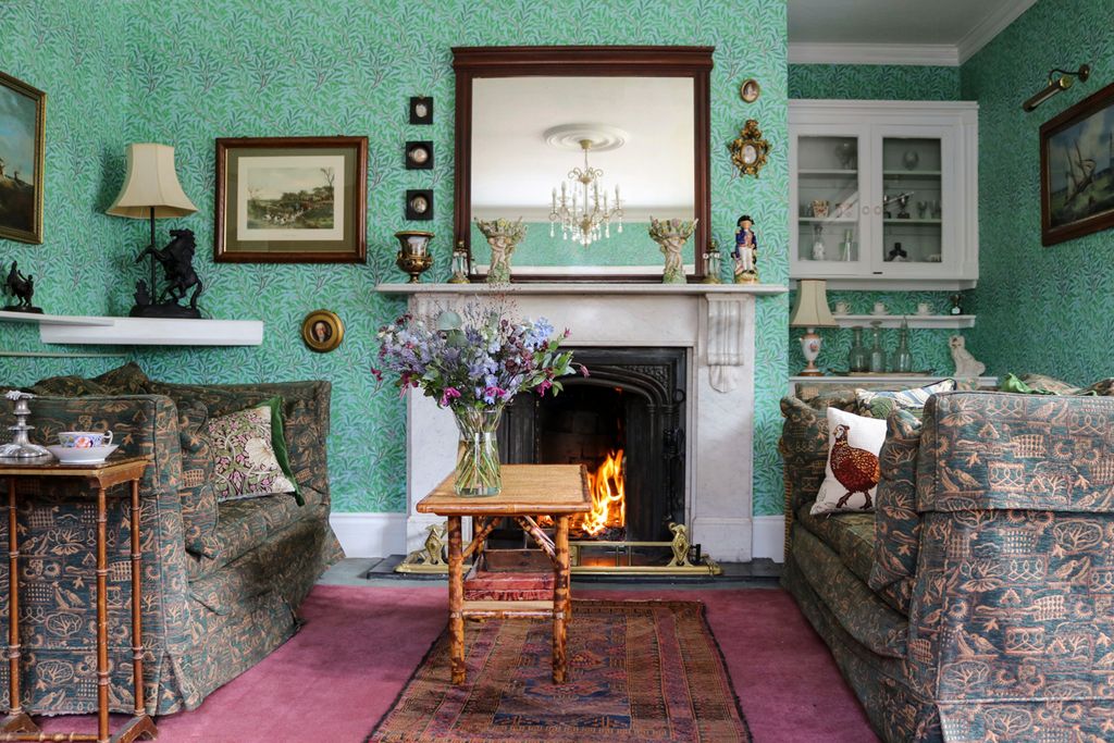 Meadow Manor Norfolk Olivers Travels3