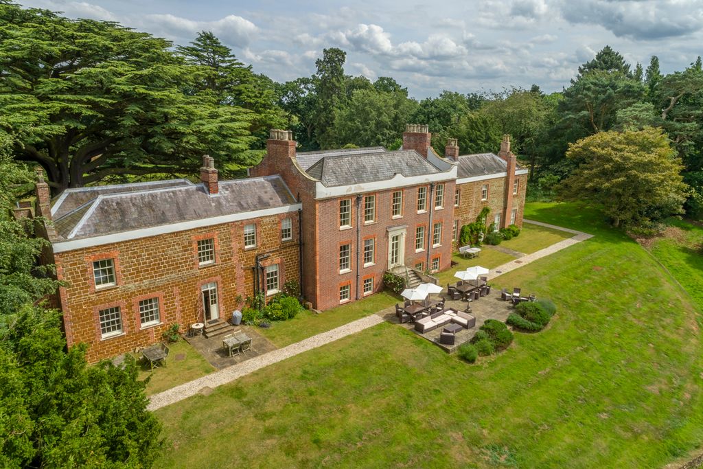 Inglethorpe Hall Norfolk England Olivers Travels 2