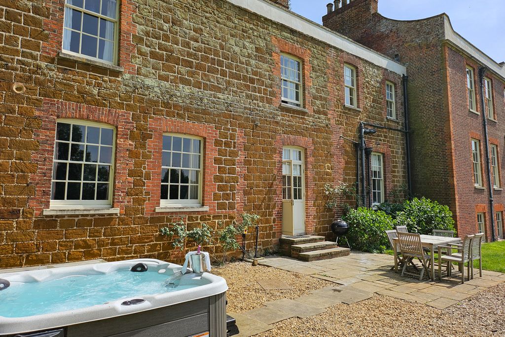Inglethorpe Hall Norfolk England Olivers Travels 3