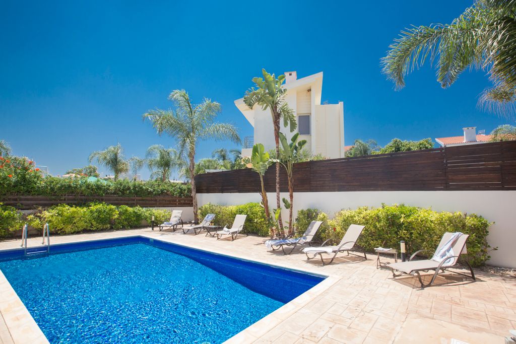 Villa Sielis Protaras Cyprus Oliverstravels 2