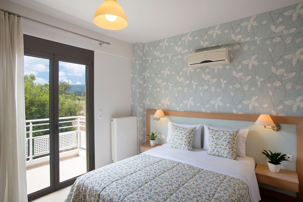 Skouloufia Villas 1 Crete Olivers Travels 3