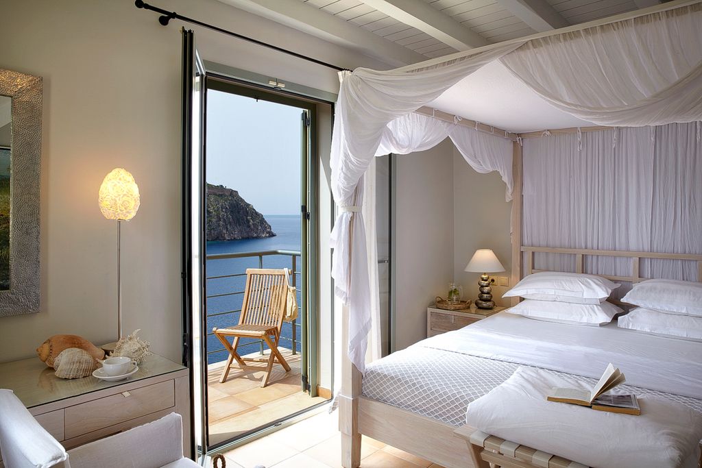 Assos Seaside Kefalonia Olivers Travels3