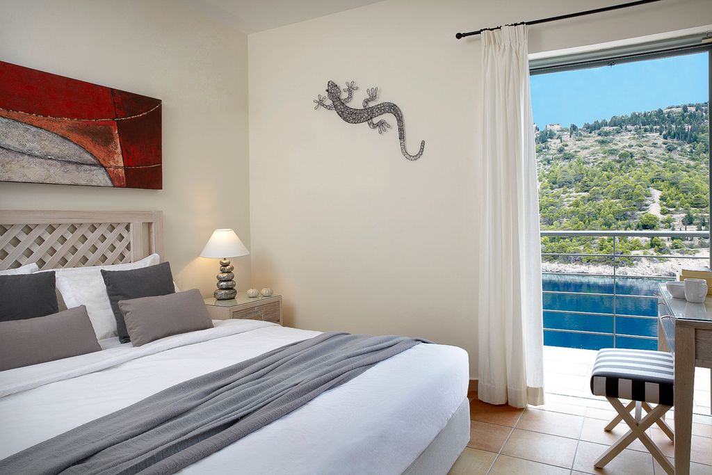 Assos Sun Kefalonia Olivers Travels5