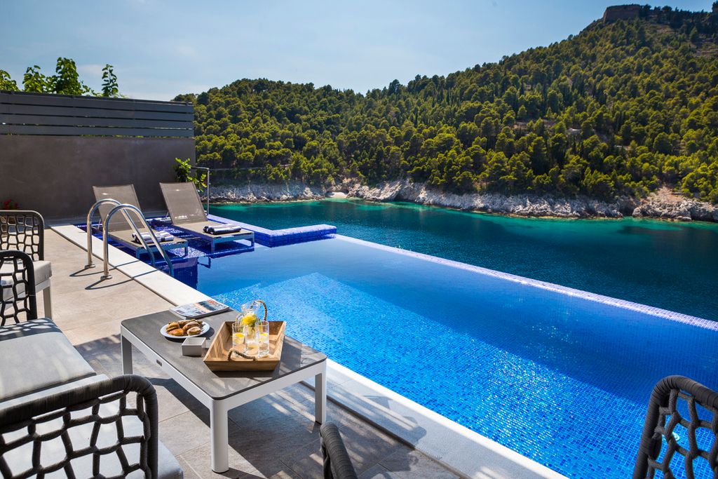 Assos Waterfront Kefalonia Olivers Travels1