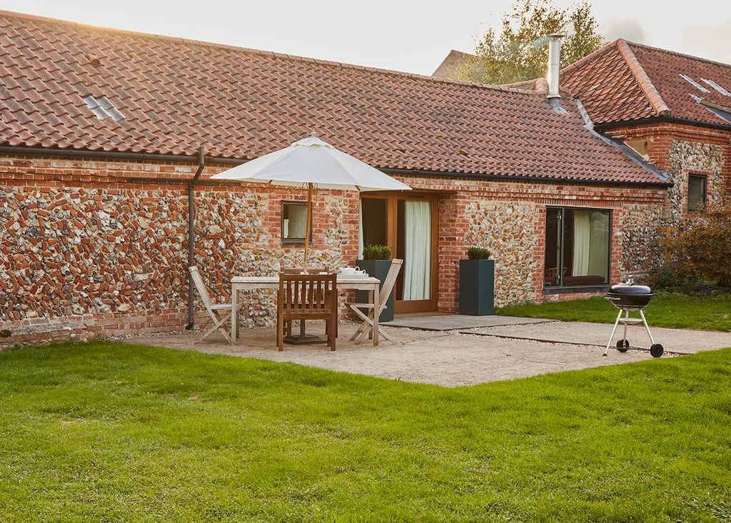 Lambs Barn Norfolk Olivers Travels1