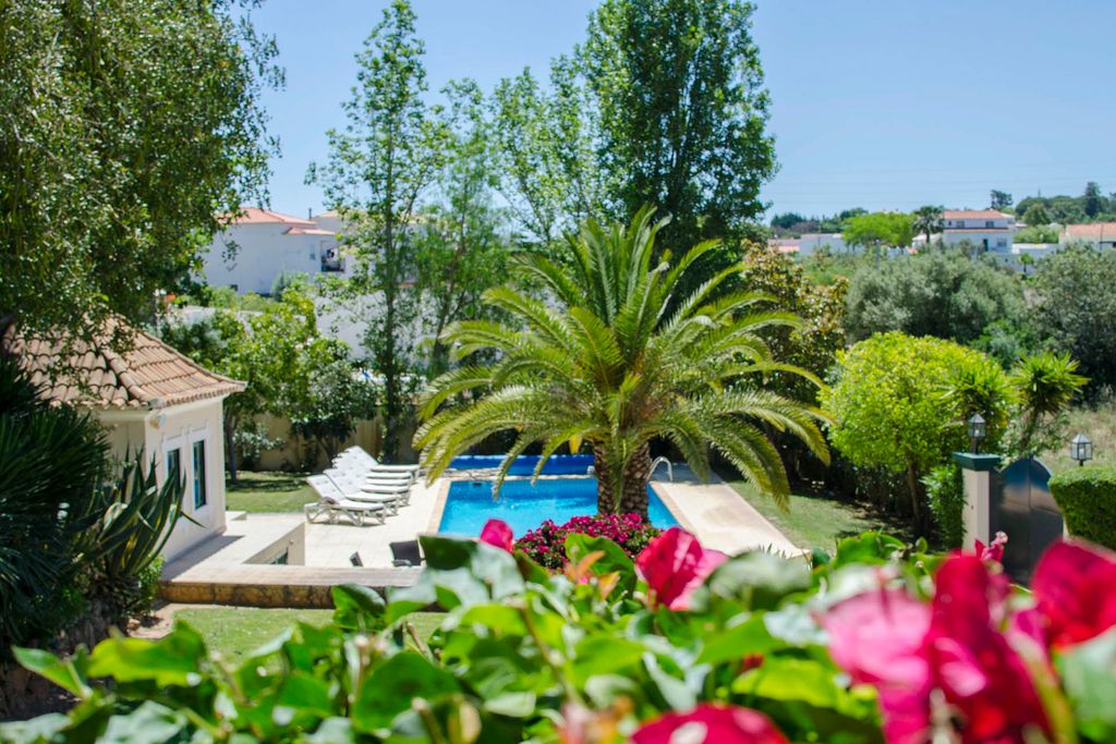 Villa Eloa Vale do Lobo Olivers Travels 5