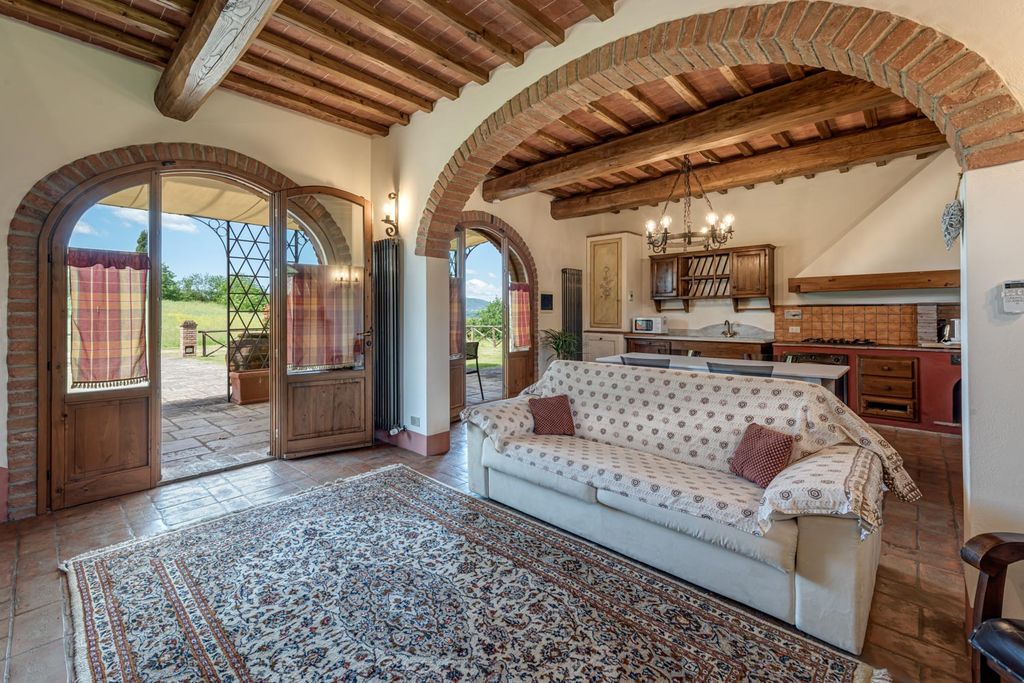 Vilino Lepre Tuscany OliversTravels 4