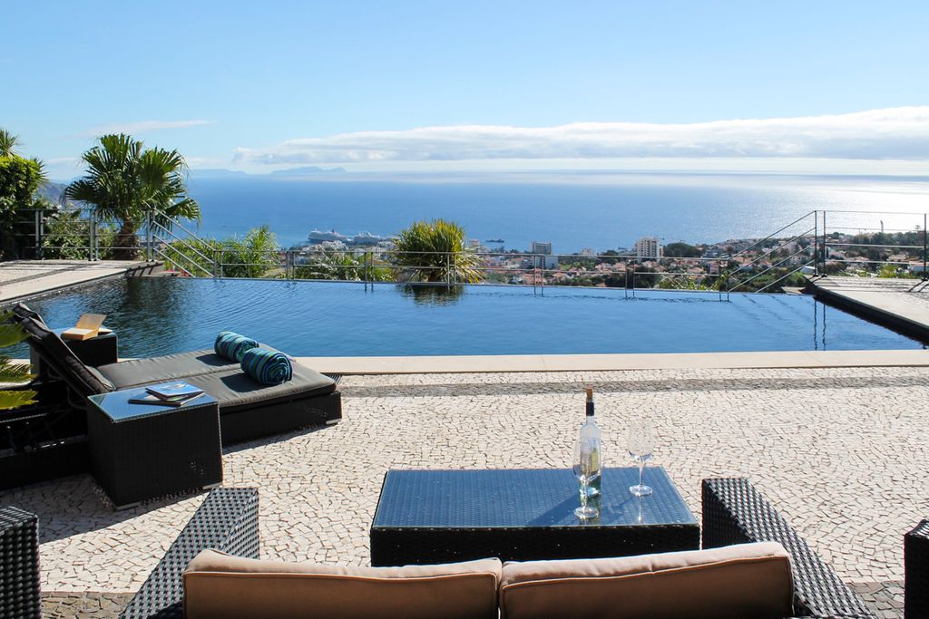 Moradia Santo Antonio Funchal Olivers Travels 2