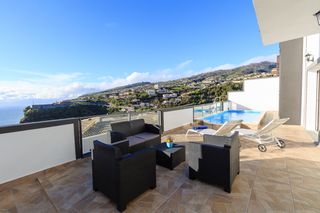 Small Bay Villa Calheta Olivers Travels 1