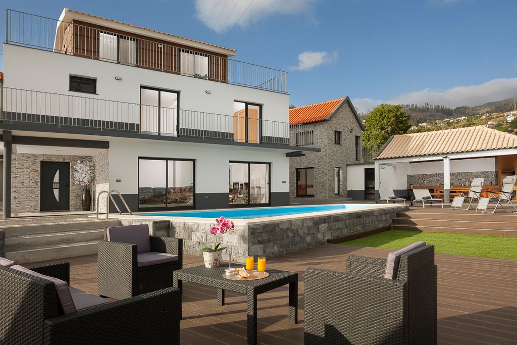 Villa Jasminum Calheta Olivers Travels 1