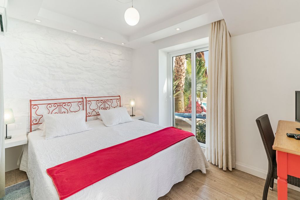 Casa Odlanor Calheta Olivers Travels4