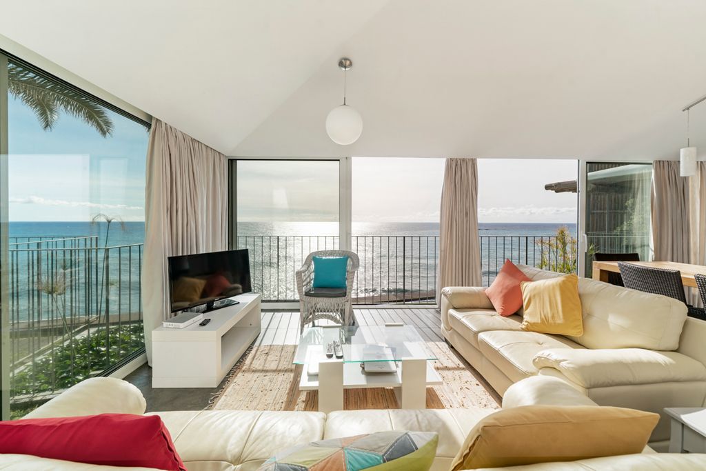 Casa Odlanor Calheta Olivers Travels3