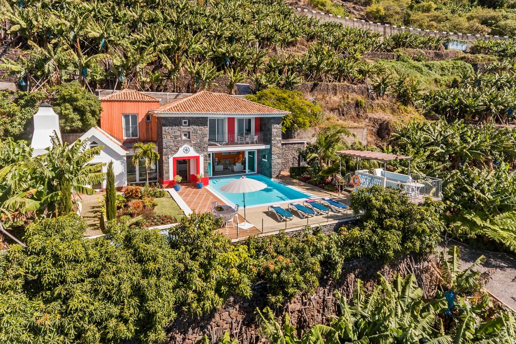 Villa Aveiro Calheta Olivers Travels1
