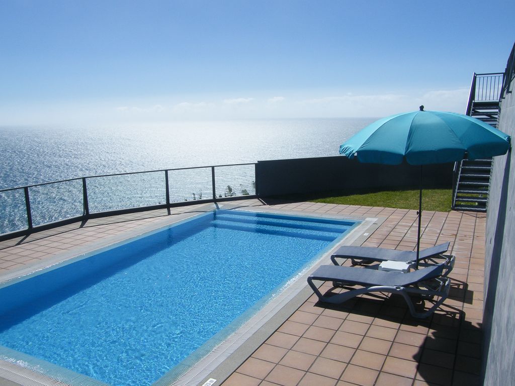 Casa Calheta Calheta Olivers Traves2
