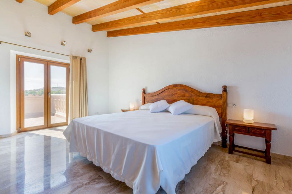 Villa Caruo Mallorca Olivers Travels 3