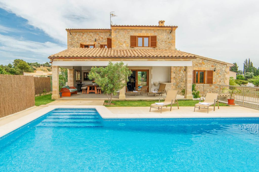 Villa Caruo Mallorca Olivers Travels 1