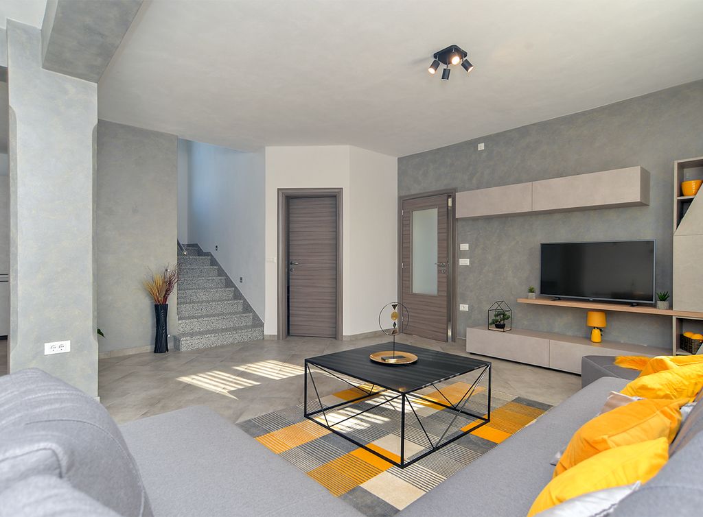 Villa Dinja Istria Olivers Travels 05