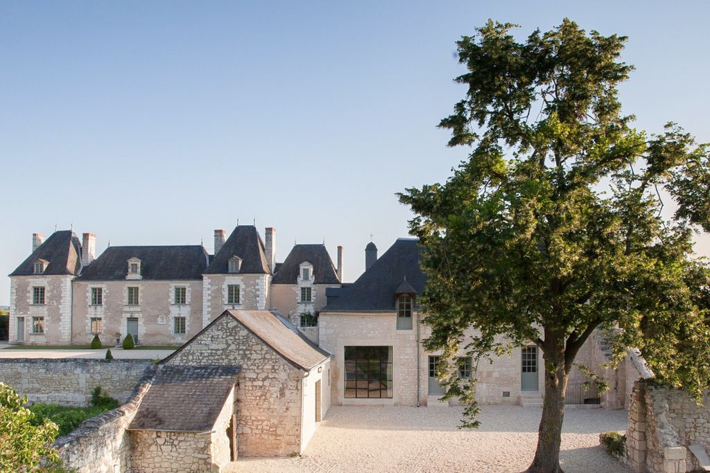 Le Clos Lumiere Loire Valley Olivers Travels 02