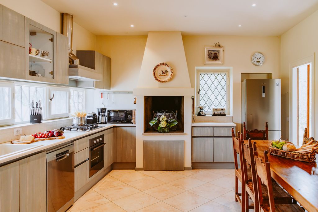 Villa Don Pietro Italian Lakes Olivers Travels 05