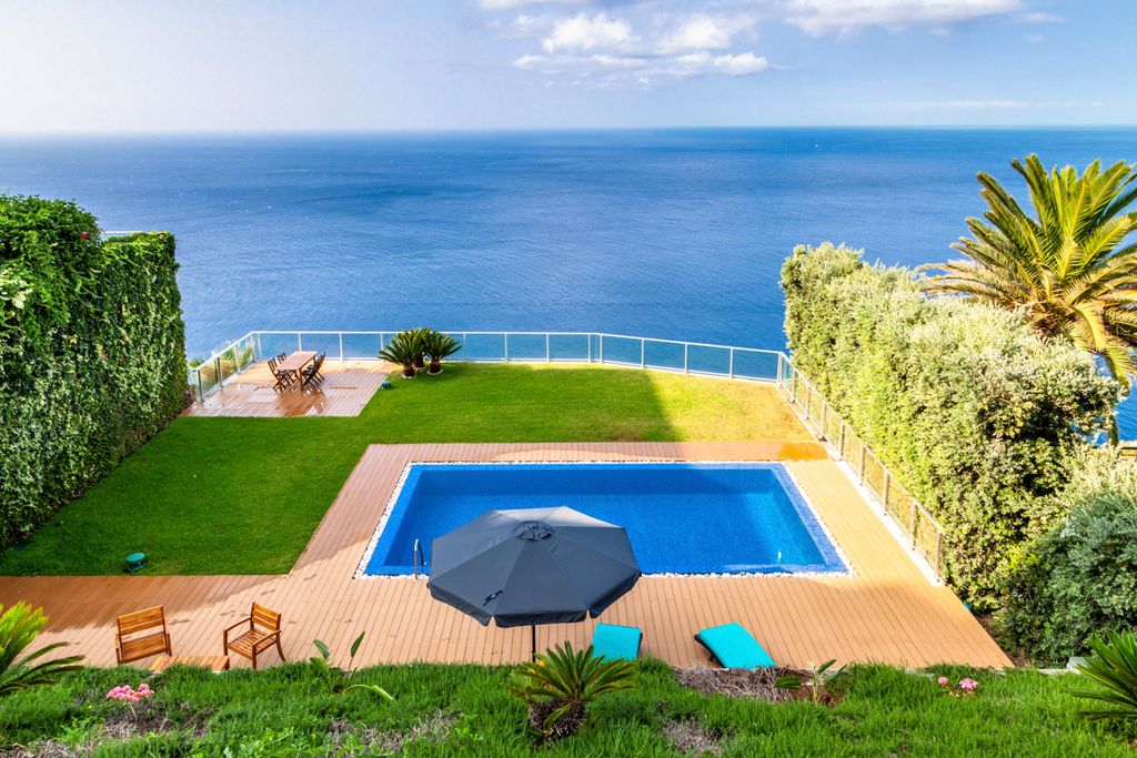 Villa Ocinac Funchal Olivers Travels  1  01