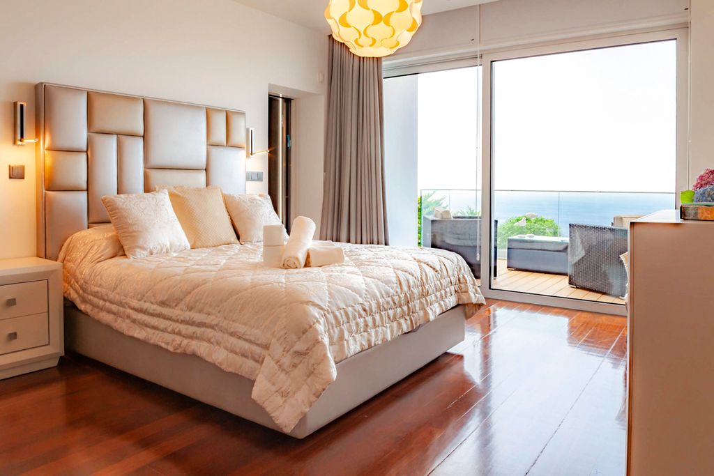 Villa Ocinac Funchal Olivers Travels  5  01