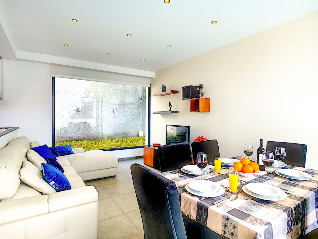 Villa Earnestyna Ponta Delgada Olivers Travels 2