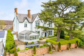 Cedar Lodge HeartOfEngland UK OliversTravels 1