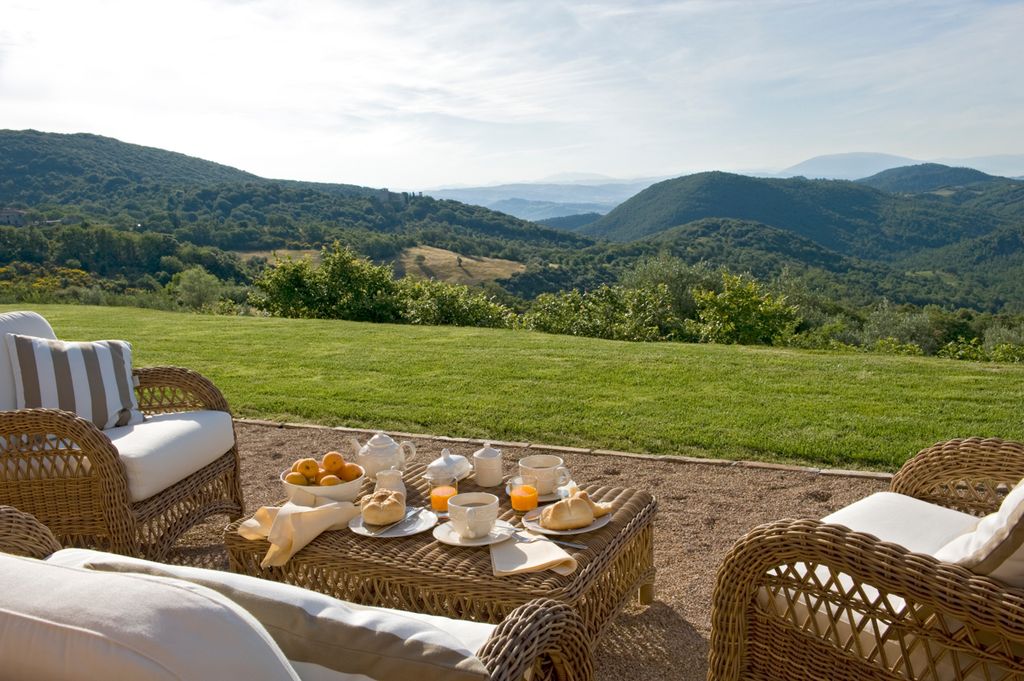 Tower Villa Umbria Olivers Travels2