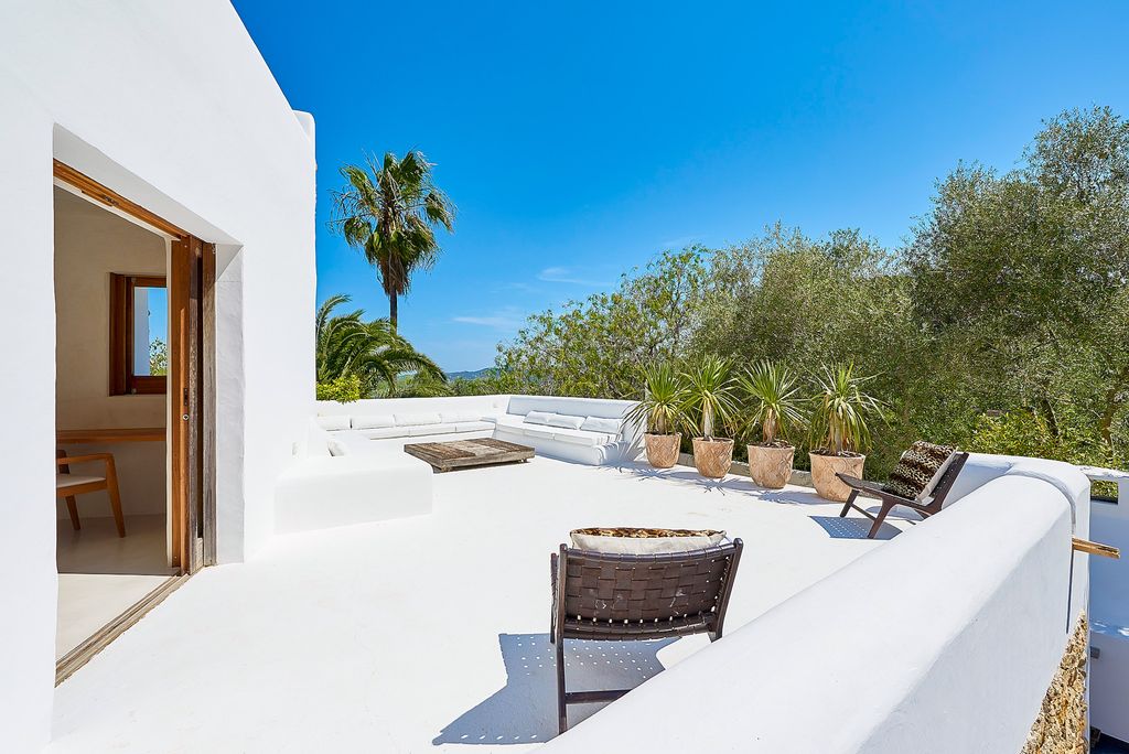Villa Milfulles Ibiza Olivers Travels 02