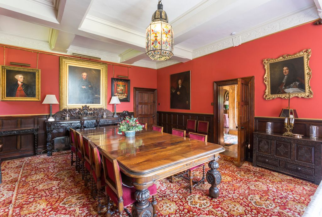 Jacobean Manor Wales Olivers Travels3