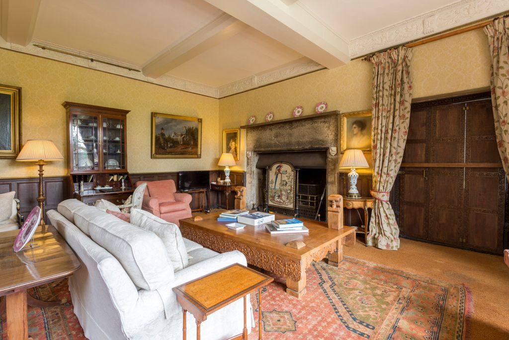 Jacobean Manor Wales Olivers Travels4