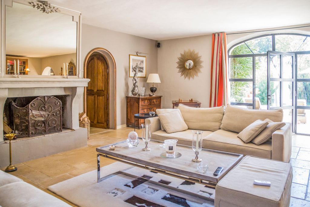 L Elegance Provence Olivers Travels 3