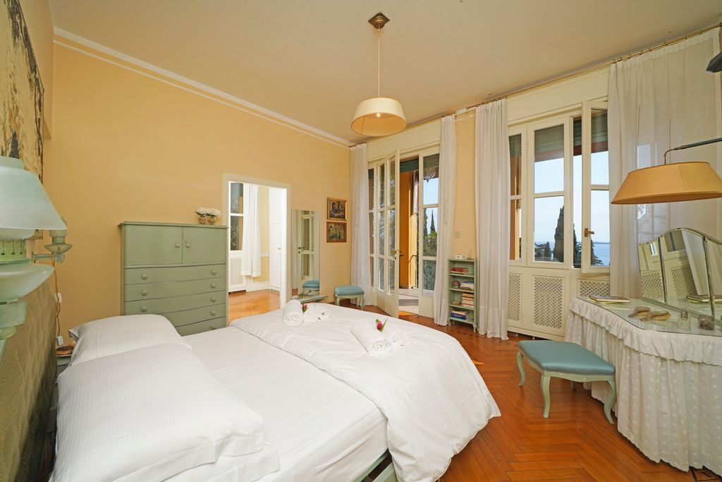 Villa dei Cipressi Italian Lakes Olivers Travels 5