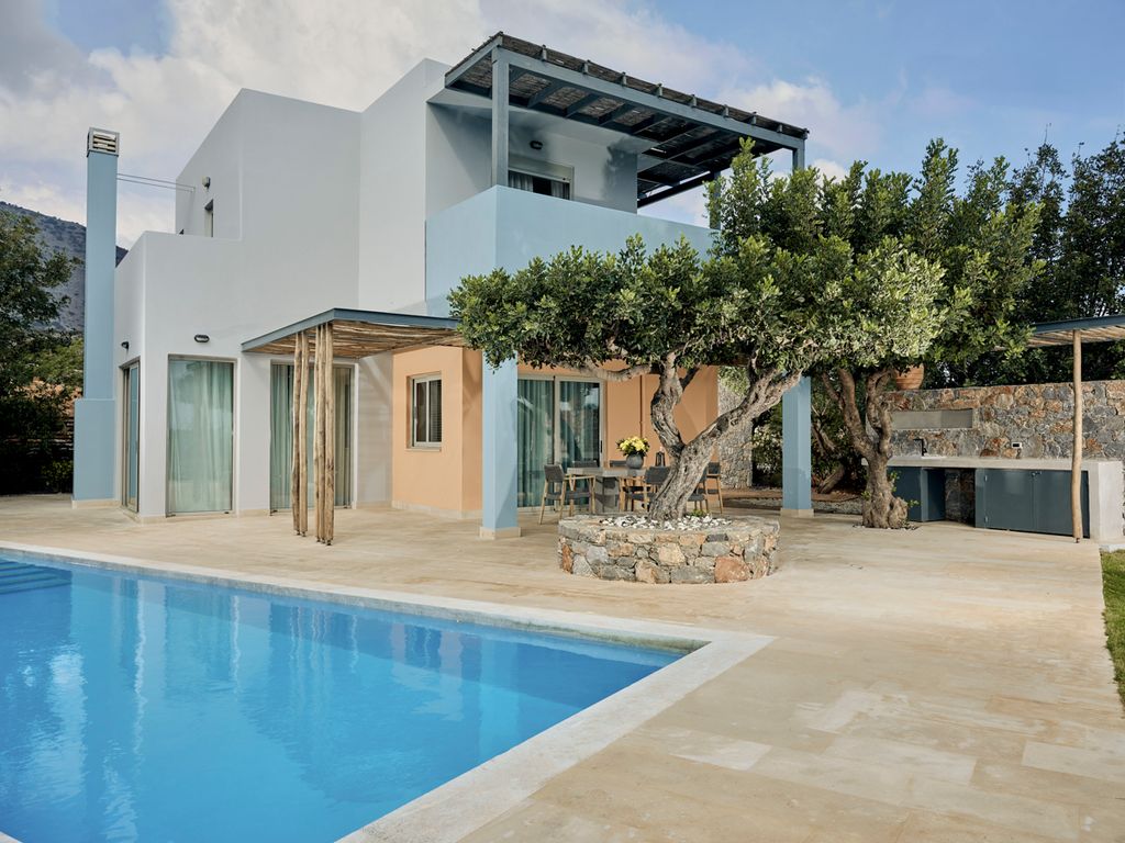 Residence 3 Bedroom Elounda Resort Crete Olivers Travels 1
