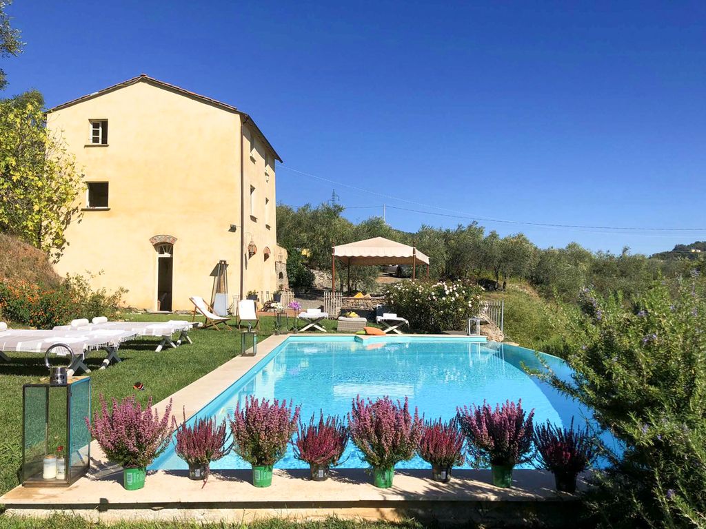 Villa Melinda Liguria Olivers Travels 1  1 