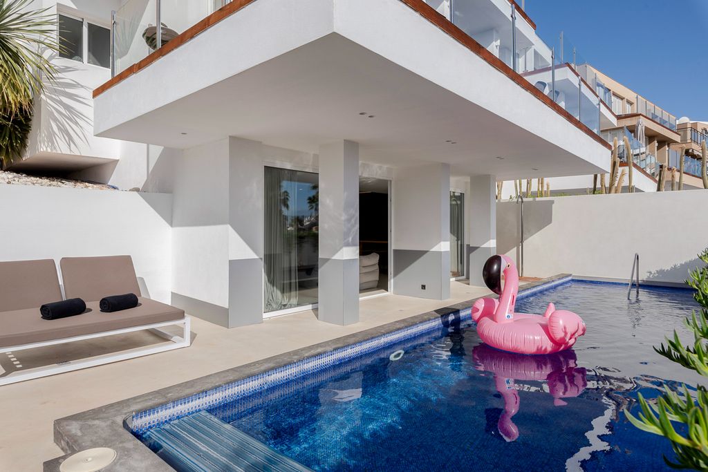 Villa Blue Cloud Tenerife Olivers Travels 001