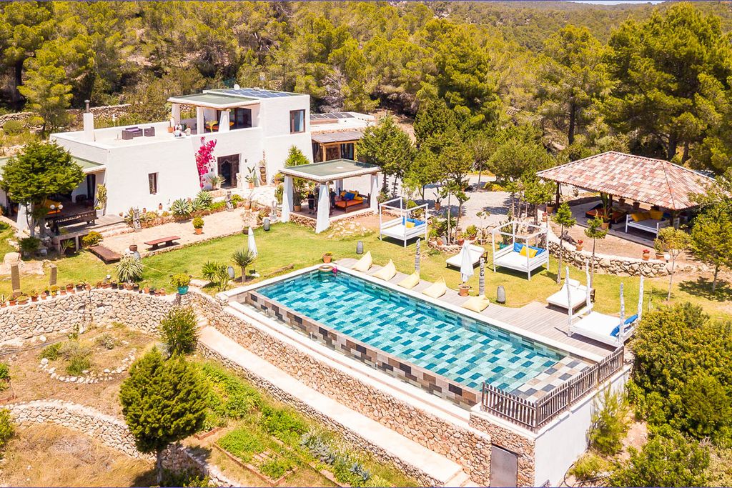 Villa Anturio Ibiza Spain OliversTravels 14