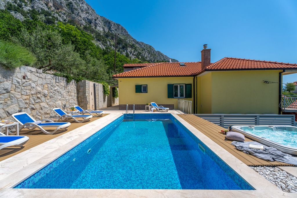 Villa Kovac Dalmatia Olivers Travels 02