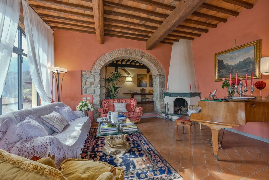 Villa Topazio Tuscany Olivers Travels3