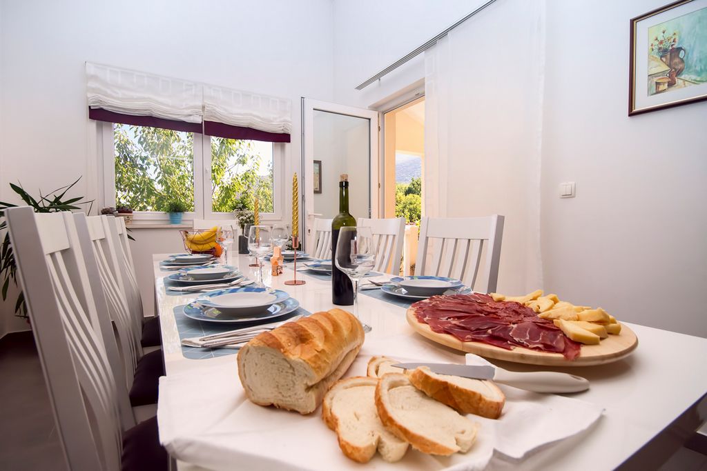 Villa Dosta Dalmatia Olivers Travels 5