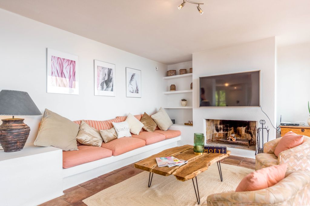 Villa Cardo Ibiza Olivers Travels 3