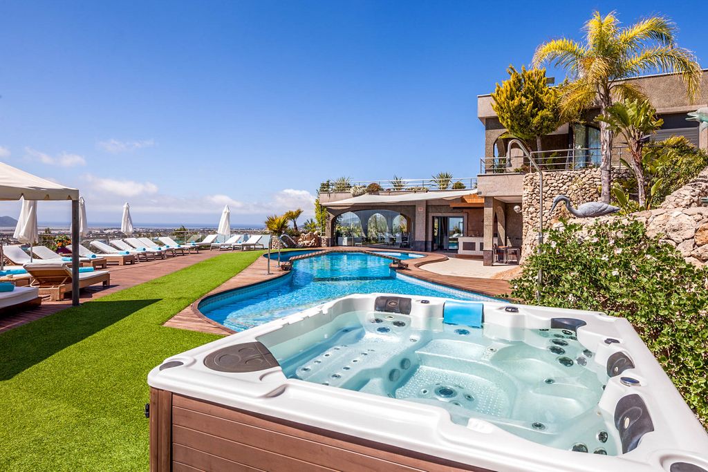 Villa Arabis Ibiza Olivers Travels 1