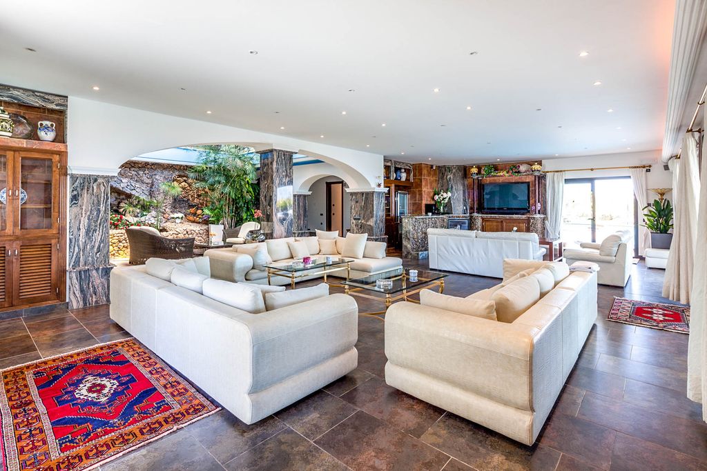 Villa Arabis Ibiza Olivers Travels 2