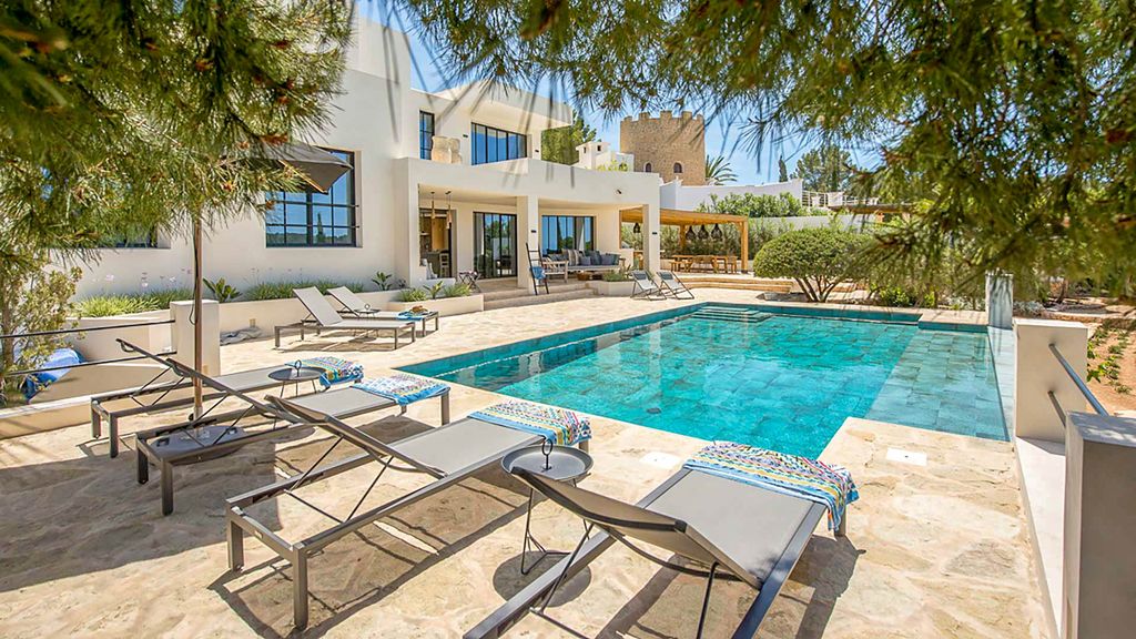 Villa Azafran Ibiza Olivers Travels 11