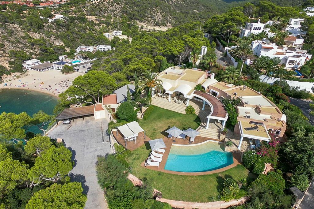 Villa Bicaro Ibiza Spain Olivers Travels 1