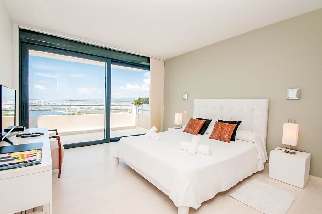 Villa Farolillo Ibiza Olivers Travels 5